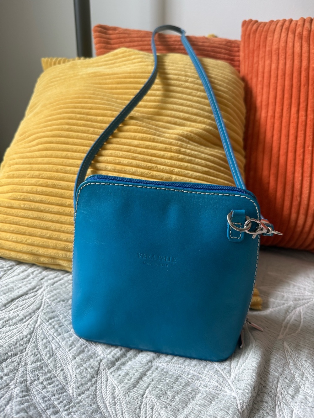 Vera Pelle Bright Teal Leather Crossbody Bag
